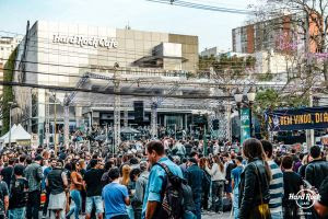 Hard-Rock-anuncia-a-maior-festa-do-Dia-Mundial-do-Rock-de-Curitiba-com-mais-de-10-horas-de-shows-Creditos-Nay-Klym