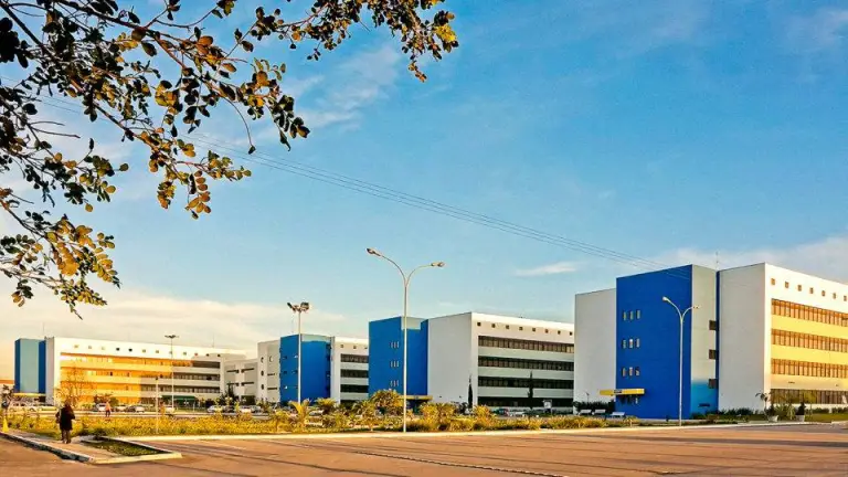 UniBrasil-Panoramica-Campus-960x540-1