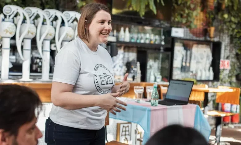 Laura Aguiar, Diretora de Conhecimento e Cultura Cervejeira, sommelière e mestre-cervejeira da Ambev.