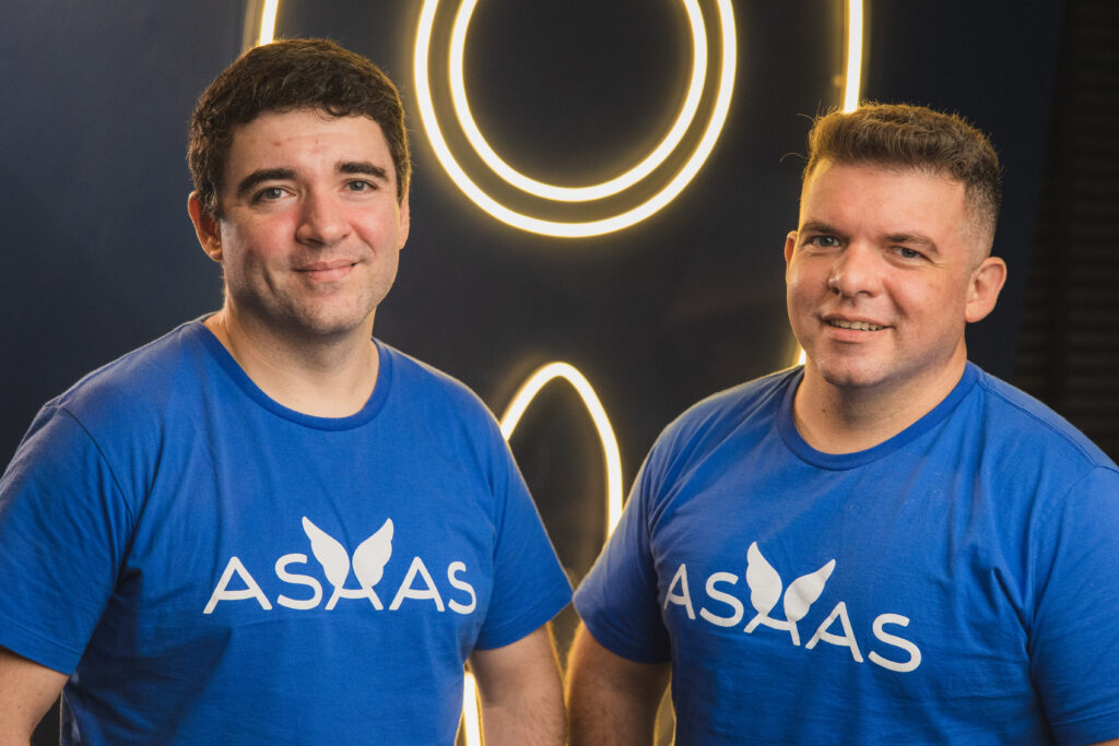 Piero e Diego Contezini, fundadores do Asaas