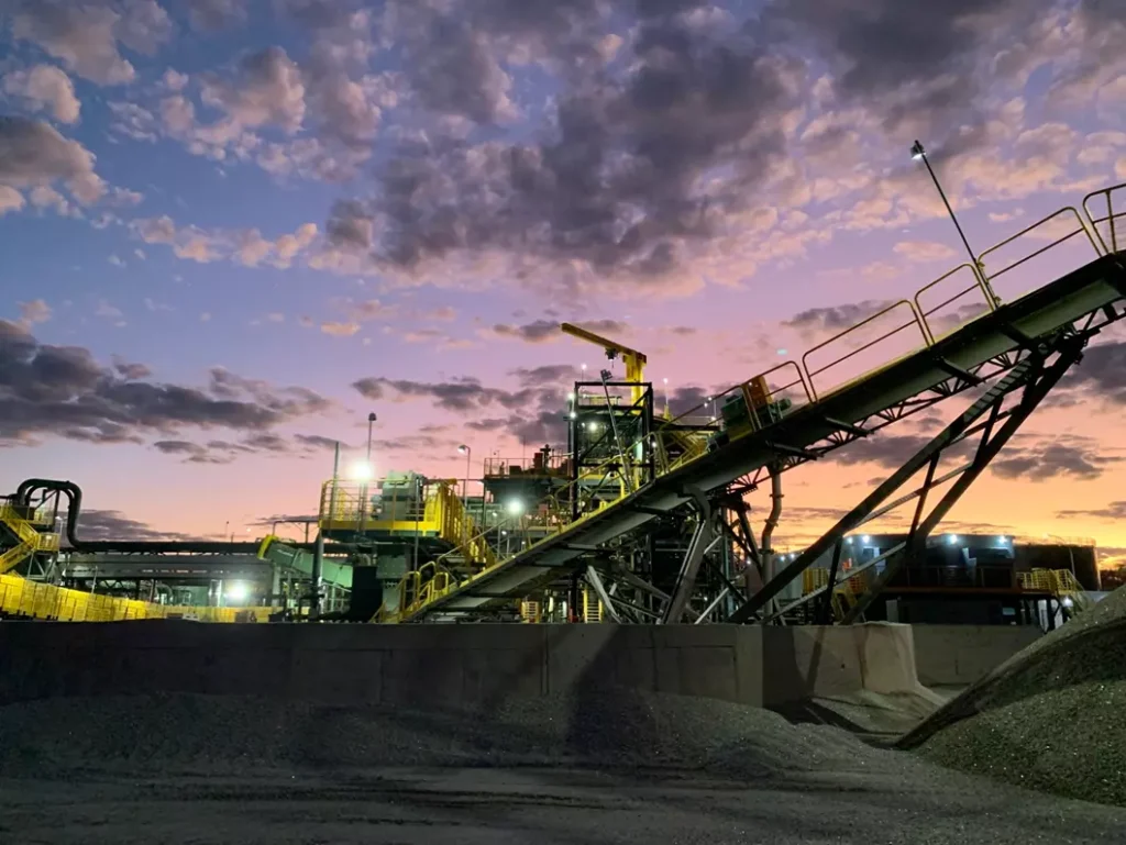 Subprodutos ultrafinos empilhados a seco (Subproduto Verde Triplo Zero) (Foto: Sigma Lithium)