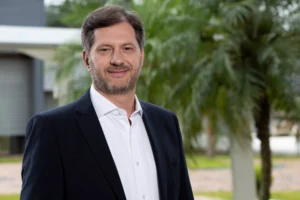 Alexandre Selski, diretor de eletromobilidade em ônibus da Volvo