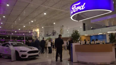 Ford Slaviero sedia lançamento do Projeto "Garotas do Calendário" Central Press