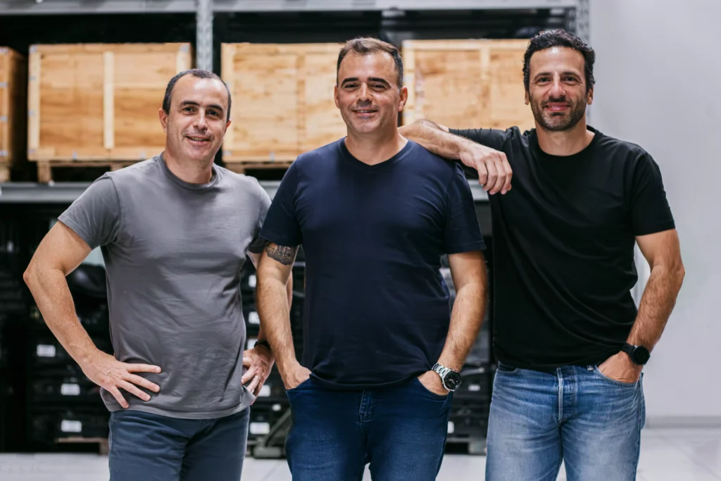 Marcos Fortuna e os sócios, Ricardo Ducco e Sérgio Morsa. Fotos: Arquivo pessoal. (Crédito: Arquivo pessoal)