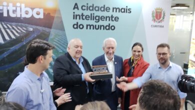 GRECA ENTREGA PRÊMIO CIDADE MAIS INTELIGENTE DO MUNDO