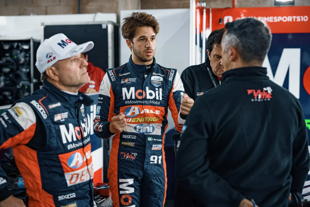 Dudu e Rubinho Barrichello, pilotos da equipe Mobil™ Full Time Sports, encerram a temporada em Interlagos Divulgação
