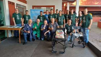 Divulgação/De Heus De Heus realizou a doação de três cadeiras de rodas, dois andadores e 30 cestas básicas à Ferra Mula