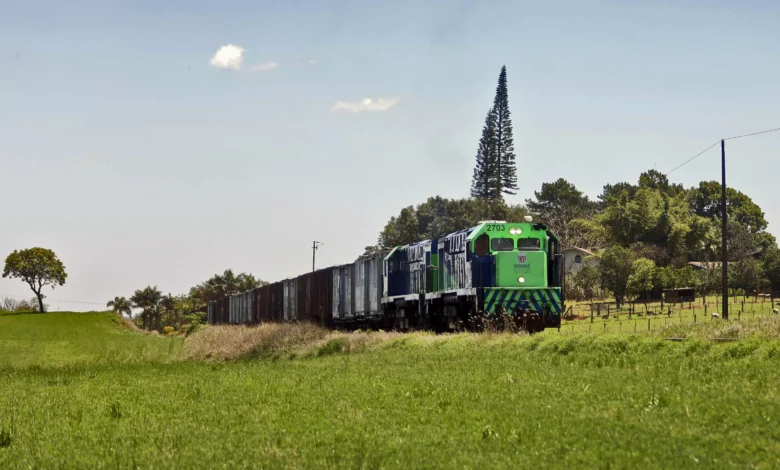 nova-ferroeste-parana