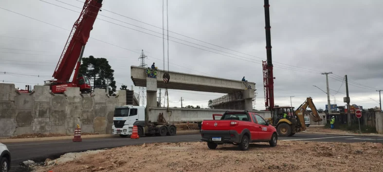  INTERDIÇÃO DA BR-376 EM SÃO JOSÉ DOS PiNHAIS