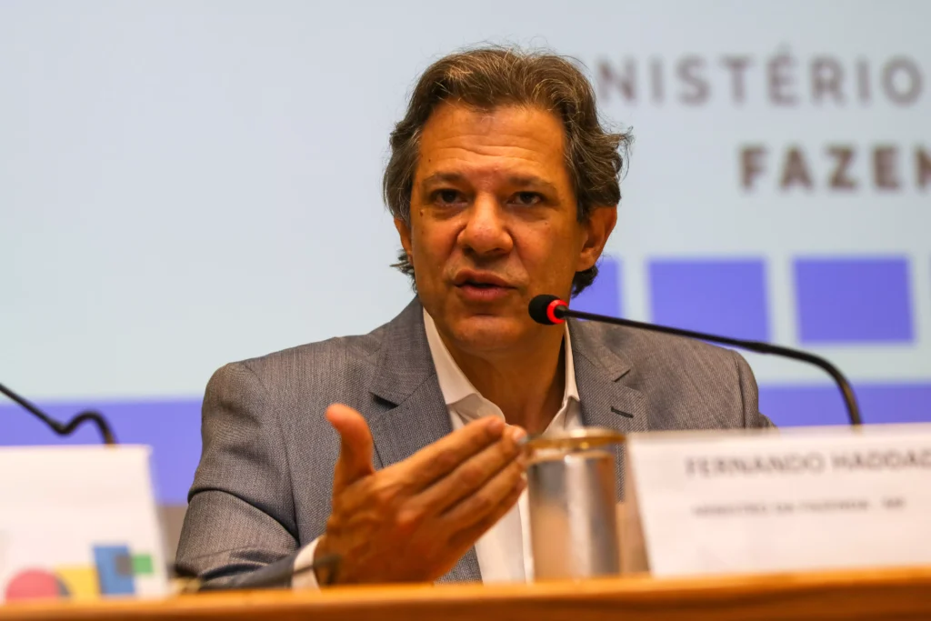Fernando Haddad recebe presidente da Associação Brasileira de Bares e Restaurantes (Abrasel) para discutirem políticas importantes do setor (Foto: Wilson Dias/ Agência Brasil)