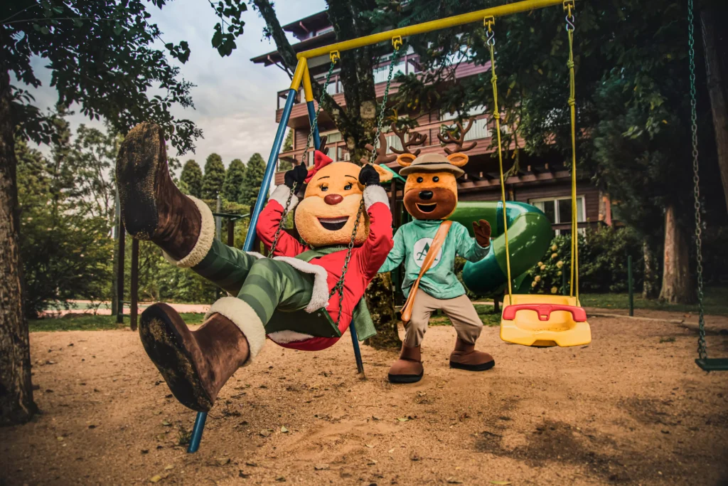 Colônia de Férias do Alceu e da Lola no Hotel Alpestre, em Gramado Divulgação