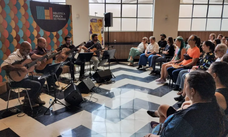 "Encontro Inimaginável", com Fabiano "Tiziu" e Kilânio-Orquestra de Vioões, com o compositor e cantor Troy Rossilho, na Biblioteca Pública do Paraná