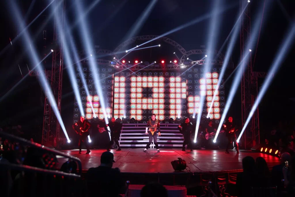 Rodrigo Teaser Mirage Circus