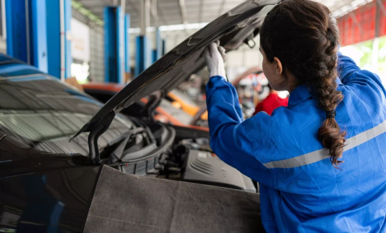 Setor automotivo vivencia ascensão feminina Créditos: Envato