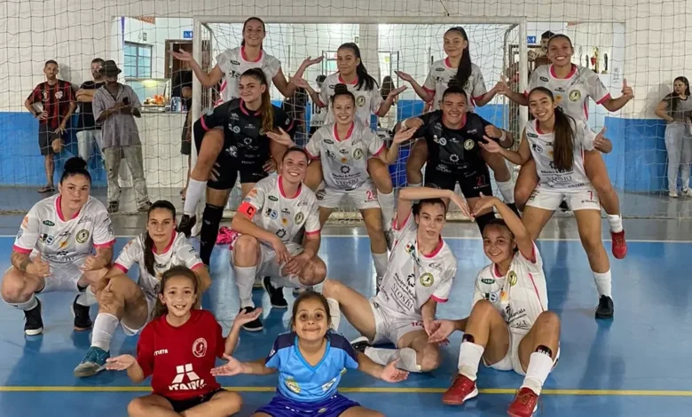 Colombo/CEP vence o Guarapuava de virada pelo Paranaense Feminino de Futsal