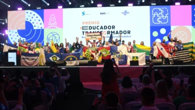 Os 35 finalistas do Prêmio Educador Transformador se reuniram na Bett Brasil (Créditos: Michele Mifano)