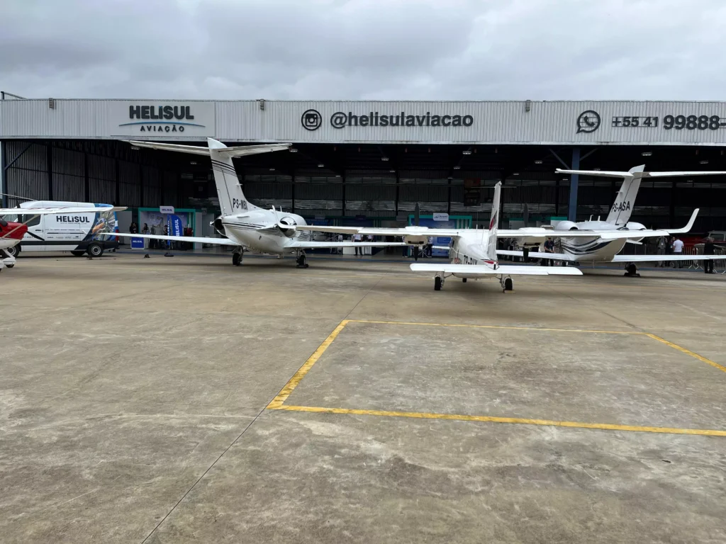 Aviation XP Sul - Hangar Helisul no Aeroporto de Bacacheri Divulgação/CCR Aeroportos