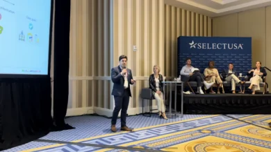 Felipe Sena, sócio da Rivool Finance, se apresentando no SelectUSA Investment Summit