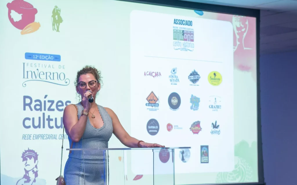 Maria Lopes Bonamigo, presidente da Rede Empresarial do Centro Histórico destacou a programação. (Foto Andressa Miretzki)
