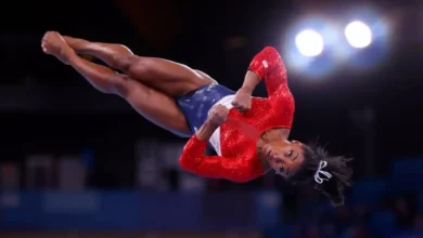 Simone Biles em ação nos Jogos Olímpicos de Tóquio. Foto: LINDSEY WASSON / REUTERS