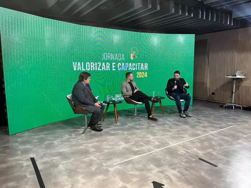 O evento foi transmitido online, dos estúdios do Sebrae/PR, nas noites de quarta-feira e quinta-feira (Foto: Divulgação)