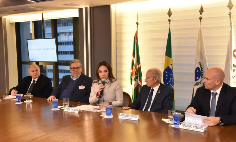 Maria Victoria (PP) defende prefeitura 100% digital em sabatina da ACP