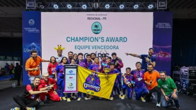 Equipe de garagem conquista o Champion’s Award, na modalidade FLL | Foto: Inove