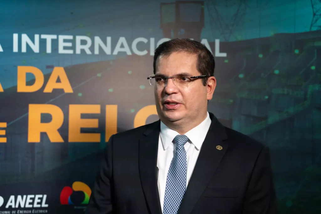 Presidente da Relop e diretor-geral da Aneel, Sandoval Feitosa.