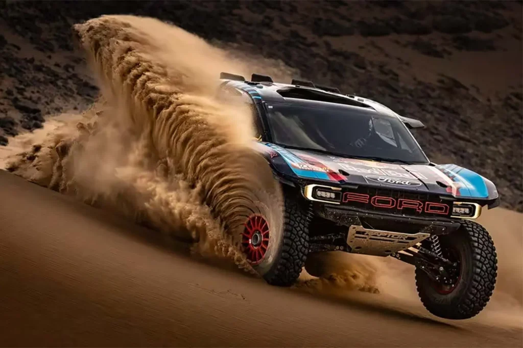 Ford Raptor T1+ vai às dunas do Marrocos