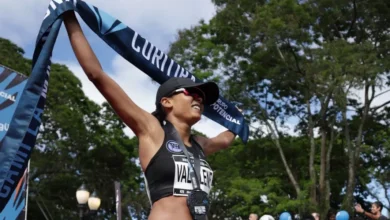 Valdilene Silva foi a grande campeã da Maratona de Curitiba - Foto: Lucas Mann/Foco Radical/Maratona de Curitiba