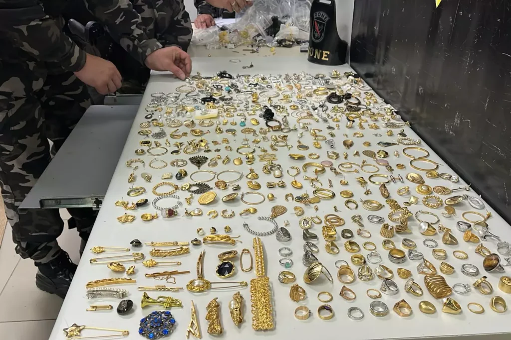 agua-verde__jóias apreendidas