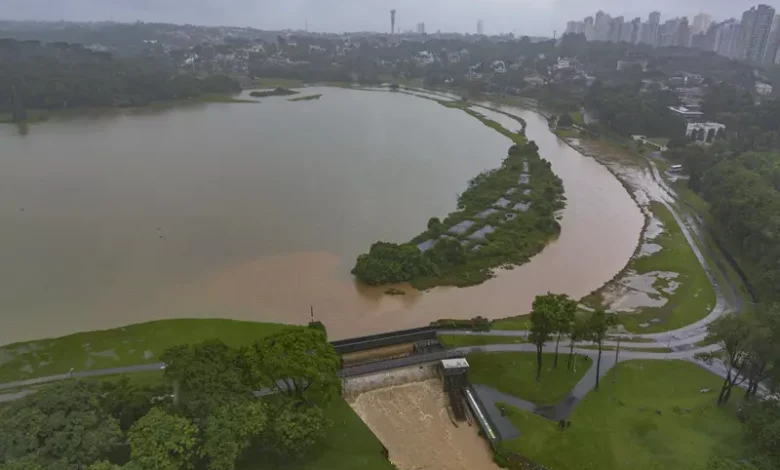 curitiba__parque barigui lago cheio