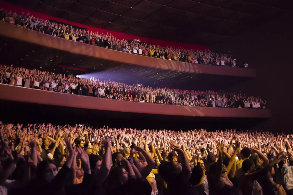 Na última edição o Festival de Curitiba reuniu mais de 200 mil pessoas (Créd. Humberto Araujo).jpg