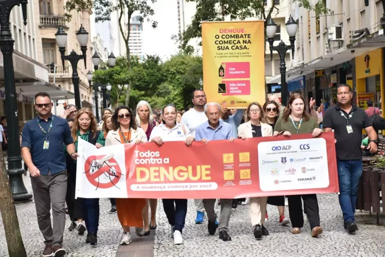 curitiba_dengue caminhada acp