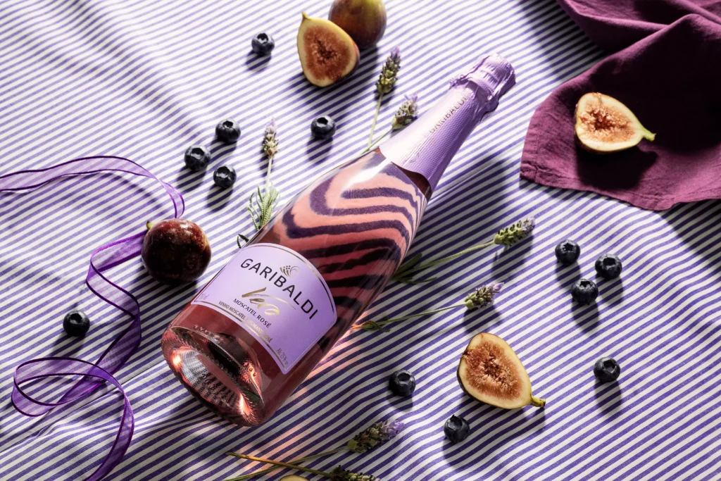 O público da feira terá a oportunidade de degustar os espumantes Garibaldi Vero Moscatel nas versões Branca e Rosé Philogus