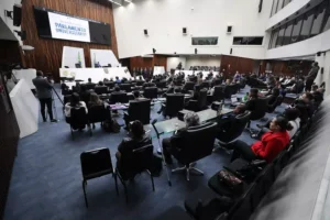 UniBrasil participa do Parlamento Universitário 2025