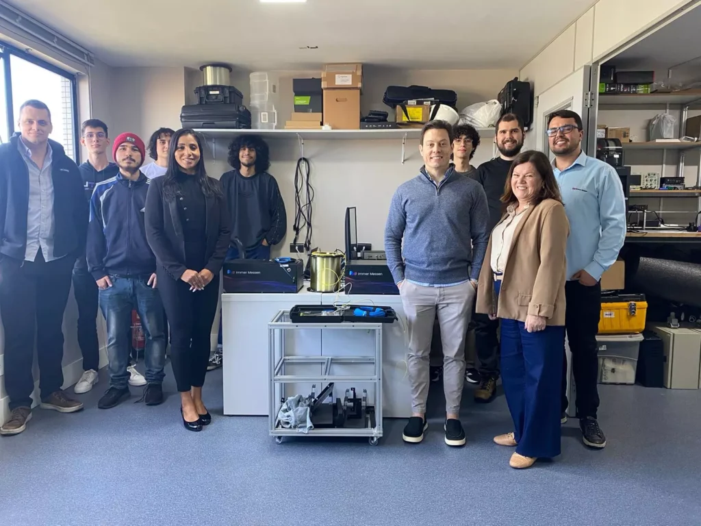 Artur Brunido Amarante. O Sebrae/RJ atua como interface com a Petrobras, e junto com o Sebrae/PR acompanha a Immer Messen na jornada de desenvolvimento.