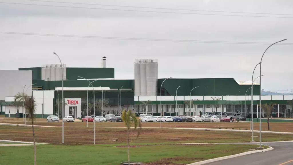 Foto fábrica da Tirol em Ipiranga