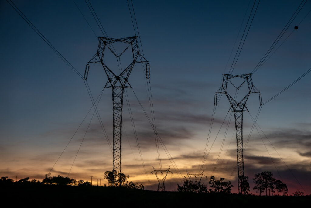 Cemig possui pouco mais de 5 mil quilômetros de linhas de transmissão em Minas Gerais. Crédito das fotos: Glenio Campregher/Cemig Divulgação