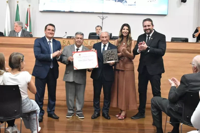 CMC__DEGGERONE TÍTULO