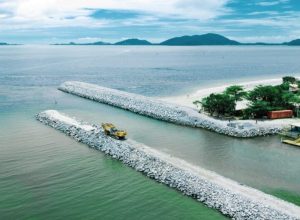 revitalizacao-do-molhe-de-pontal-do-parana-alcanca-92%-e-sera-concluida-em-breve