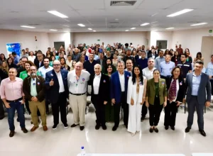 A deputada estadual Maria Victoria (PP) destacou o anúncio do início do atendimento oncológico no Hospital da Criança de Maringá.