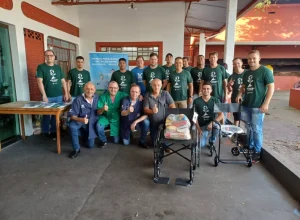 Divulgação/De Heus De Heus realizou a doação de três cadeiras de rodas, dois andadores e 30 cestas básicas à Ferra Mula
