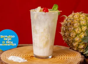 Bendita-Izabel-1o-Abacaxi-e-Coco
