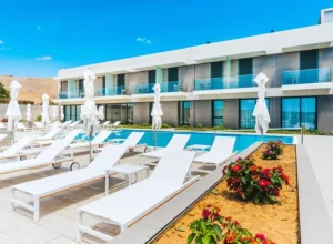 Estrututa do hotel - Crédito Vila Baleira Village.jpeg