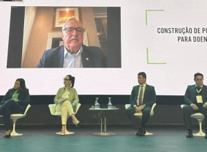 Deputada participou da 8ª edição do evento Cenário das Doenças Raras no Brasi