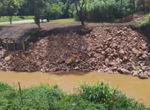 RIO ATUBA NA VILINHA DO BAIRRO ALTO