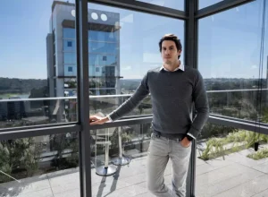 (Luiz Felipe Bazzo, CEO do transferbank)