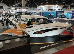 Mestra 352 HT Divulgação Revista Náutica