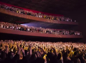 Na última edição o Festival de Curitiba reuniu mais de 200 mil pessoas (Créd. Humberto Araujo).jpg